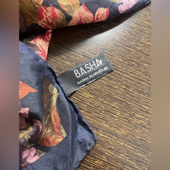 Silk scarf - Picture 5 of 7